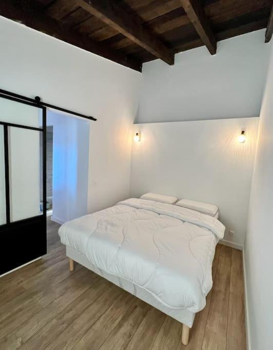Maison Chaleureuse En Plein Coeur Du Centre Ville Saint-Florent  Dış mekan fotoğraf
